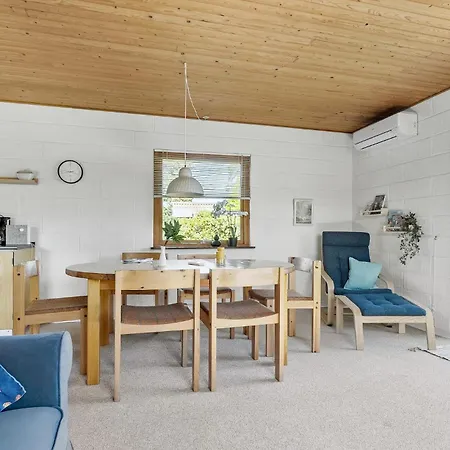 3 Bedroom Beautiful In Sydals