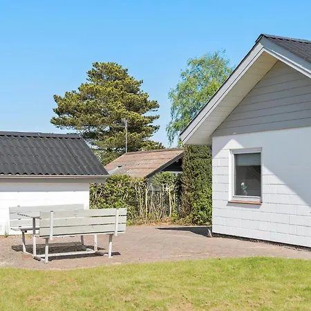 3 Bedroom Beautiful In Sydals Holiday home *