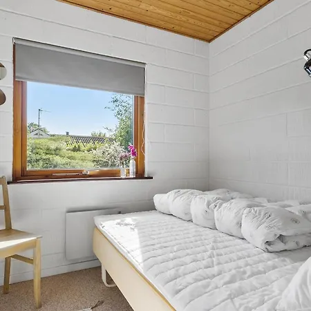 Holiday home 3 Bedroom Beautiful In Sydals *
