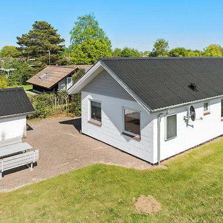 3 Bedroom Beautiful In Sydals * Nedre Lysabild