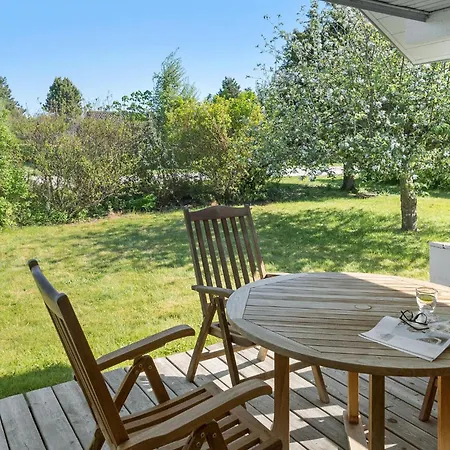 Holiday home 3 Bedroom Beautiful In Sydals Nedre Lysabild
